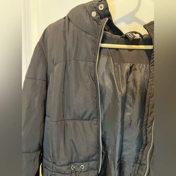 H&M Women’s Black Puffer (ish) Jacket Size Small - Picture 11 of 13